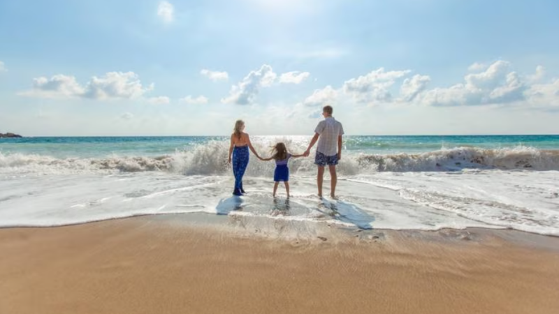 Navigating a Vacation with Kids: Tips for Keeping the “Holiday” in Family Travel